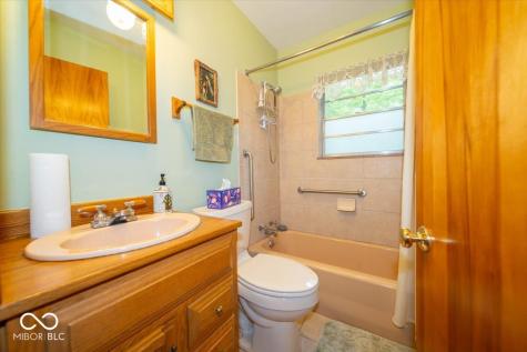7282 E 550 S Whitestown IN 46075
