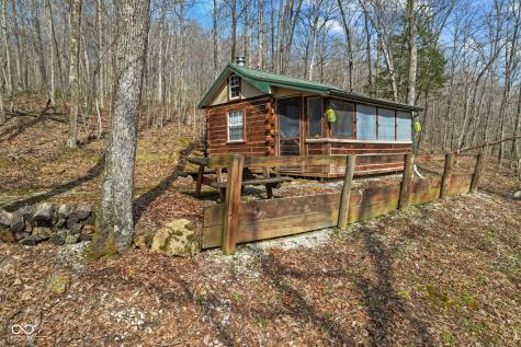 8172 E Ash Road Bloomfield IN 47424