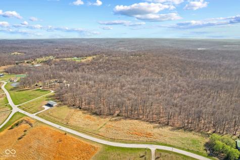 8172 E Ash Road Bloomfield IN 47424