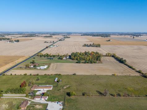 1592.5 S State Road 13 Lapel IN 46051
