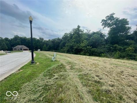 2076 N Cobblestone Court Martinsville IN 46151