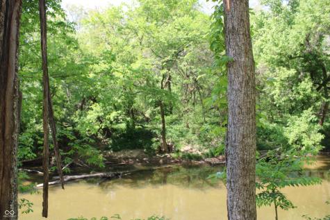 Tract 4: 0 N County Road 555 E Butlerville IN 47265