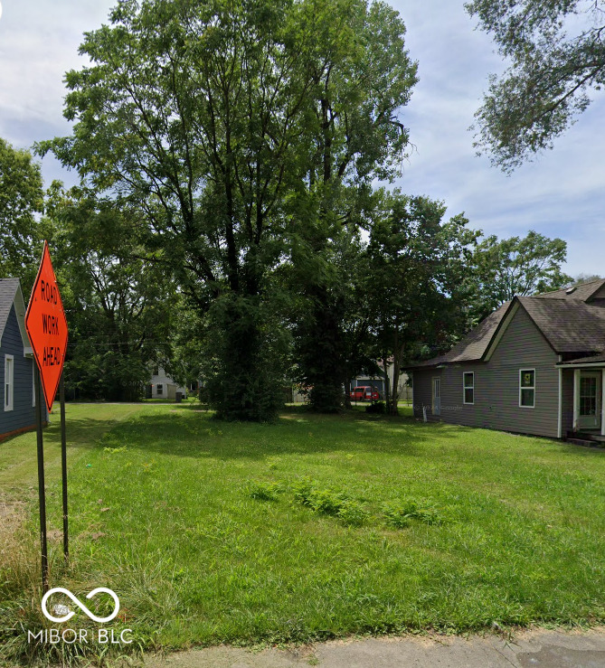 933 W Roache Street Indianapolis IN 46208