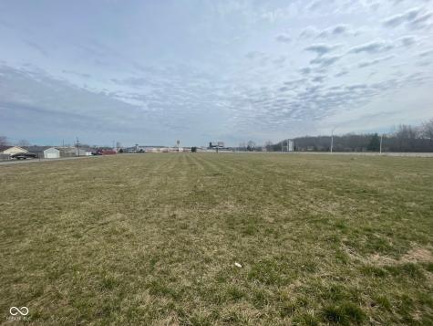 1 Pine Drive Martinsville IN 46151