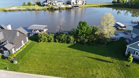 13372 Cambridge Cove Way Fishers IN 46055