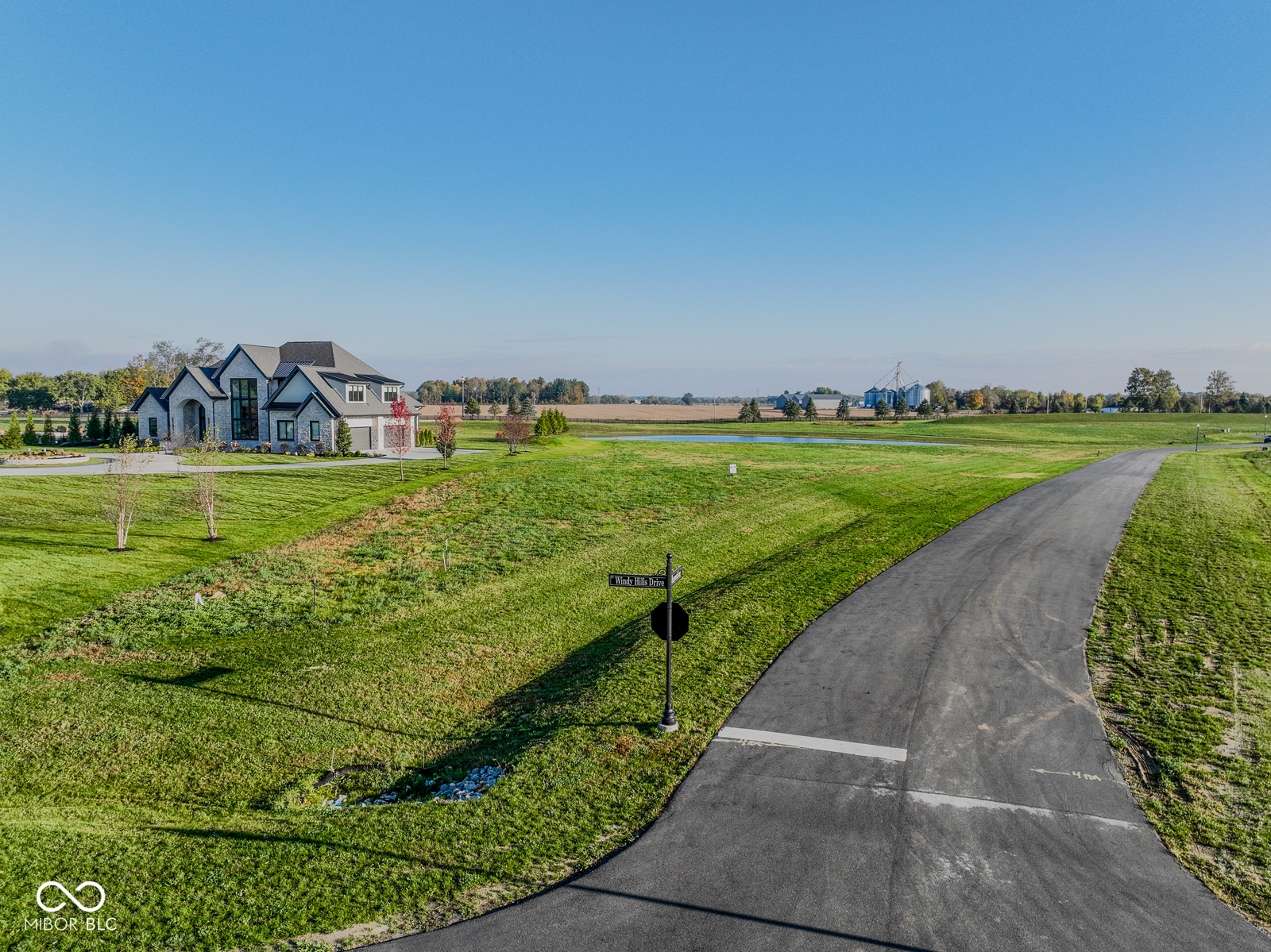 1860 Hollingsworth Lane Zionsville IN 46077