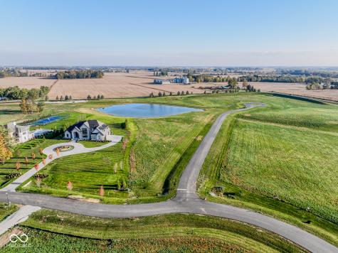 1860 Hollingsworth Lane Zionsville IN 46077