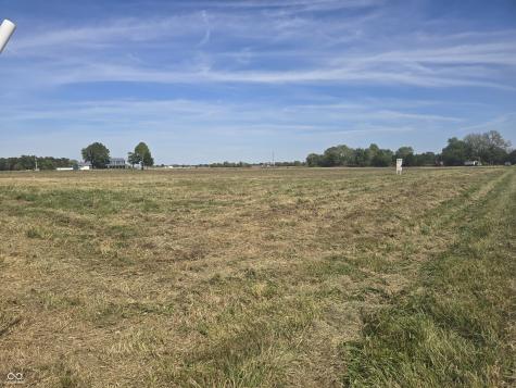 Near 7160 E 200 North Road Shelbyville IN 46176
