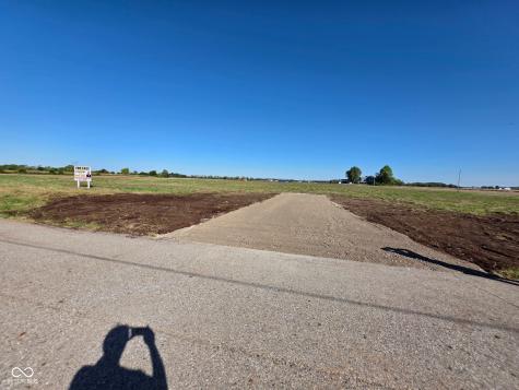 Near 7160 E 200 North Road Shelbyville IN 46176