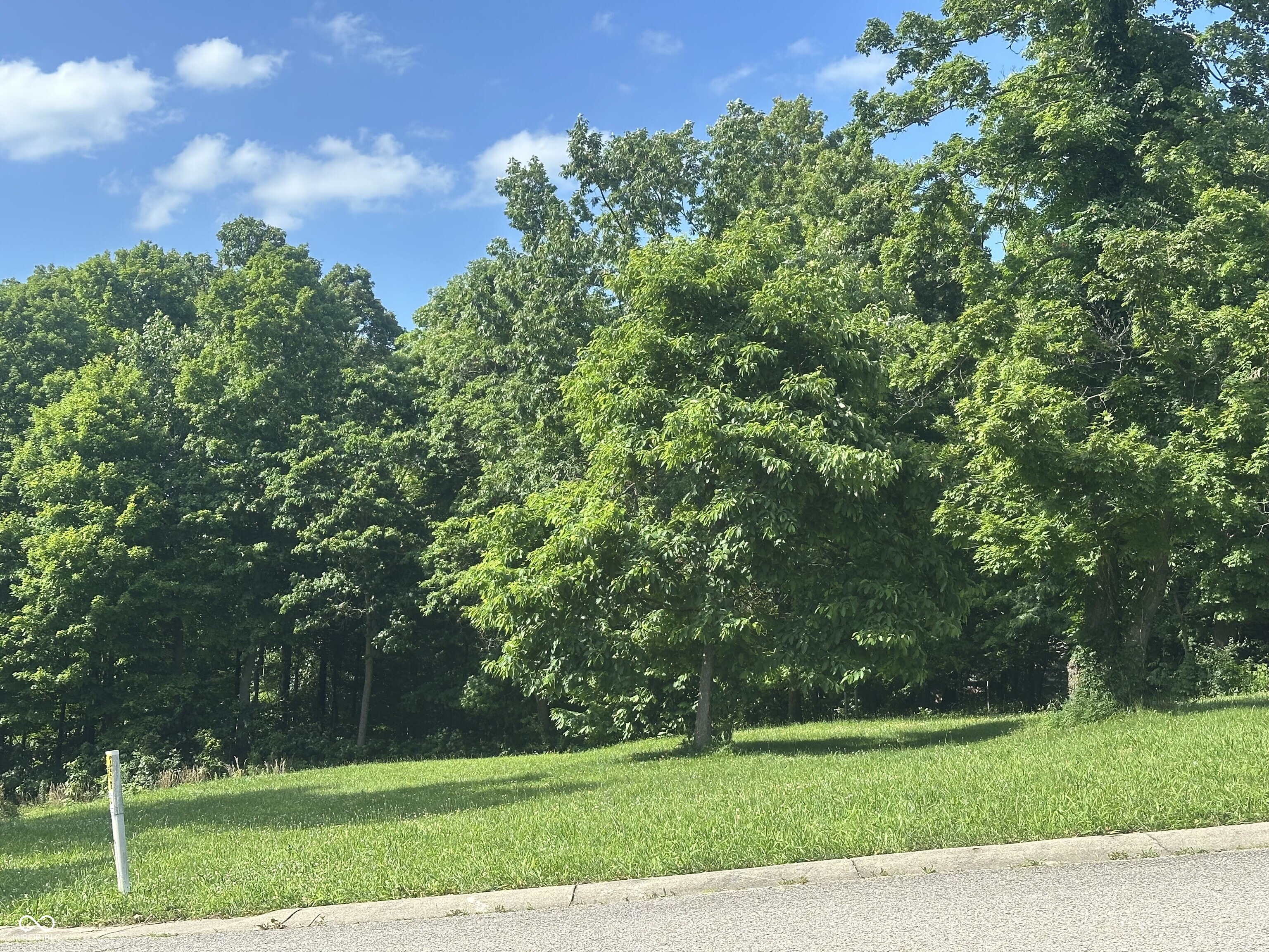 2131 N Wolf Den Lane Martinsville IN 46151