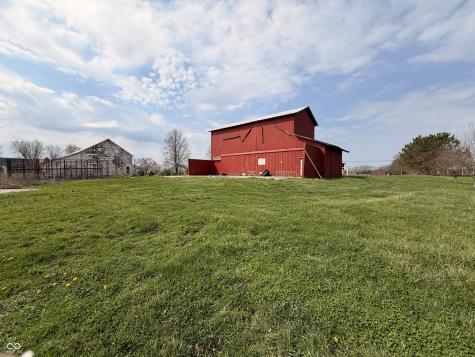 6475 N 300 E Whiteland IN 46184