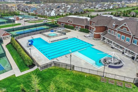 374 Old Ashbury Road Westfield IN 46074