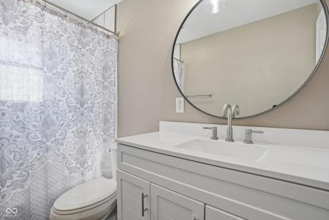 5717 - 5721 W Sr 132 Pendleton IN 46064