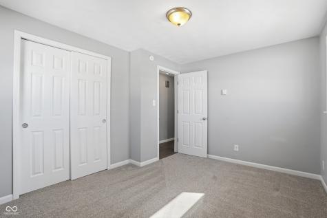 5717 - 5721 W Sr 132 Pendleton IN 46064