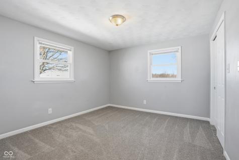 5717 - 5721 W Sr 132 Pendleton IN 46064