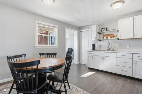 5717 - 5721 W Sr 132 Pendleton IN 46064
