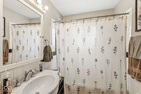 525 E 52nd Street Indianapolis IN 46205