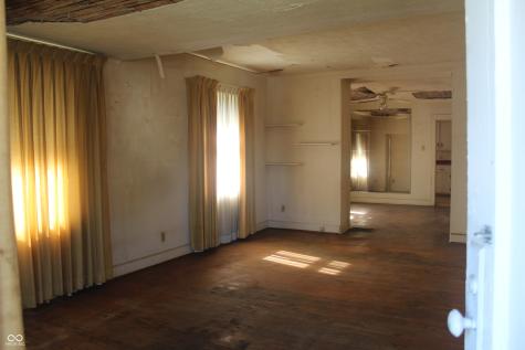 32 S Chester Avenue Indianapolis IN 46201