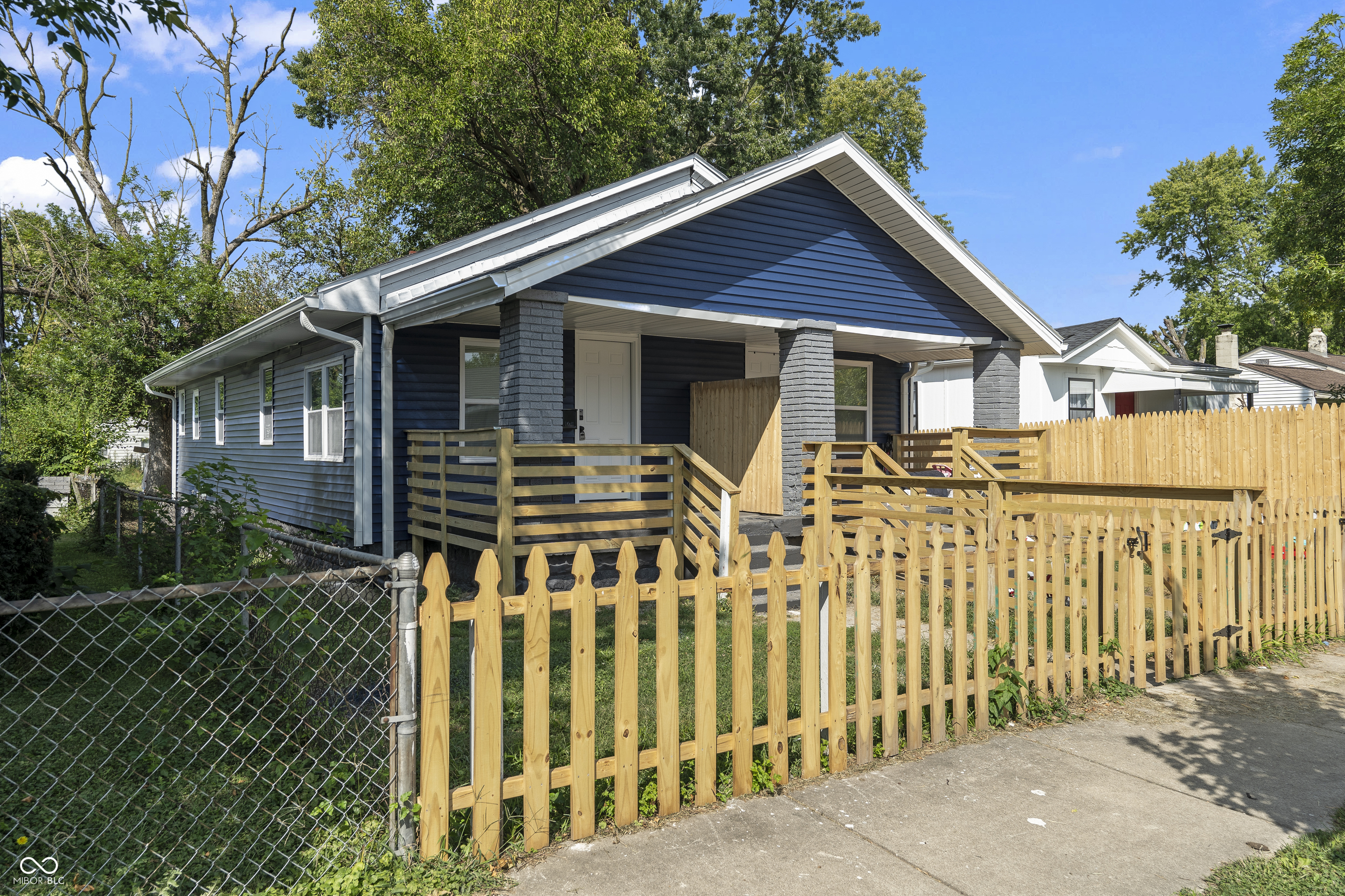 572 Trowbridge Street Indianapolis IN 46203