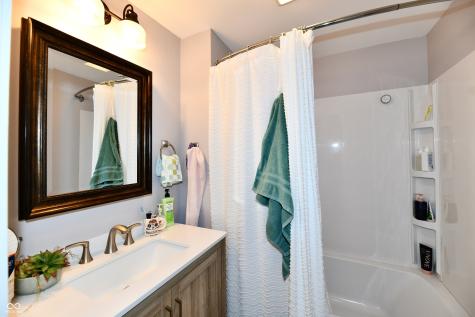528 South Street Noblesville IN 46060