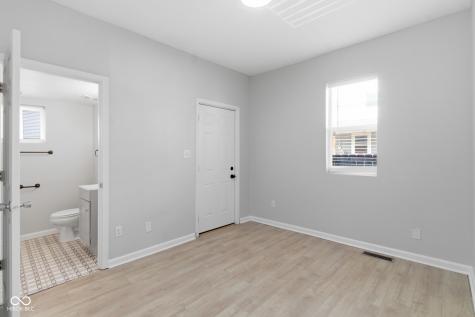 1338 Barth Avenue Indianapolis IN 46203
