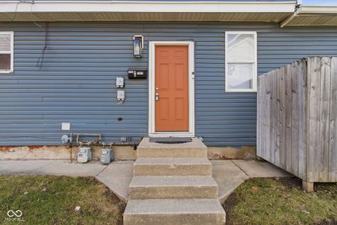 1338 Barth Avenue Indianapolis IN 46203