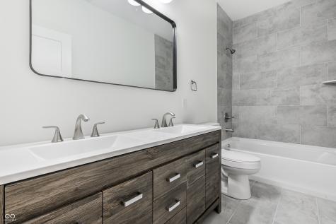 2954 Macpherson Avenue Indianapolis IN 46205
