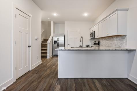 2954 Macpherson Avenue Indianapolis IN 46205