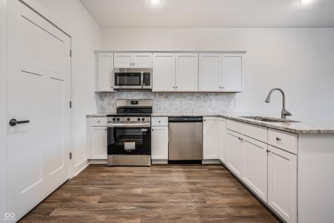 2954 Macpherson Avenue Indianapolis IN 46205