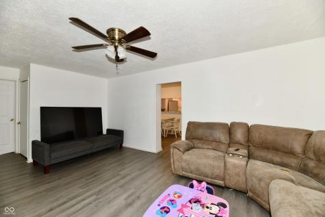 59-61 E Washington Street Mooresville IN 46158