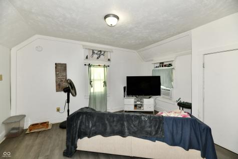 59-61 E Washington Street Mooresville IN 46158
