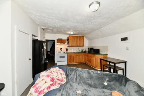 59-61 E Washington Street Mooresville IN 46158