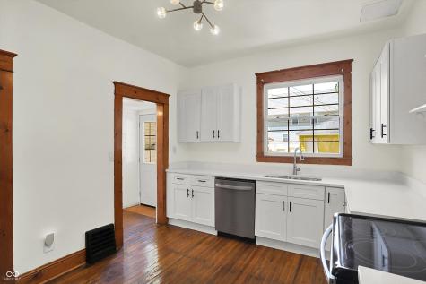 338 N Arsenal Avenue Indianapolis IN 46201