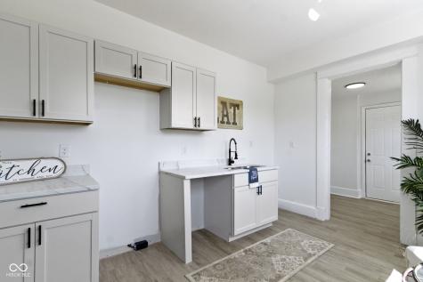 716 E 27th Street Indianapolis IN 46205