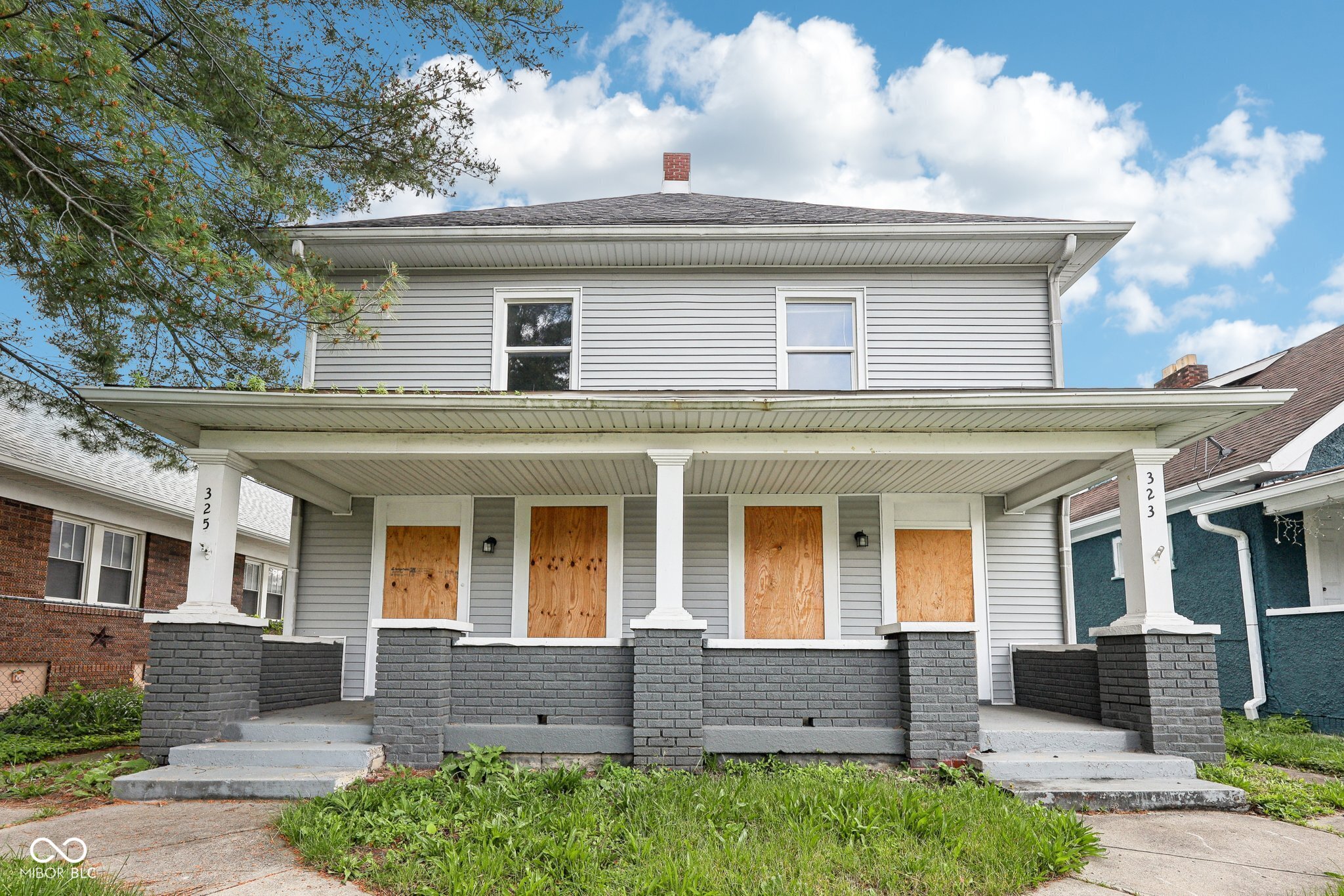 323-325 N Gladstone Avenue Indianapolis IN 46201