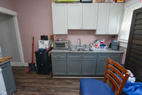 319 N Dequincy Street Indianapolis IN 46201