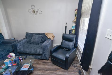 319 N Dequincy Street Indianapolis IN 46201