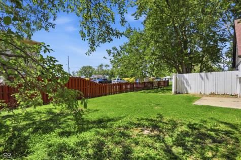 1280 Stonegate Road Greenwood IN 46142