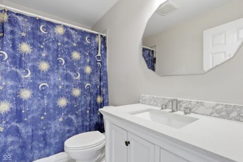 2220 N Kenyon Street Indianapolis IN 46219