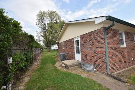 803 W Fifth Street Greenfield IN 46140