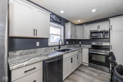 3041 S Kercheval Drive Indianapolis IN 46239