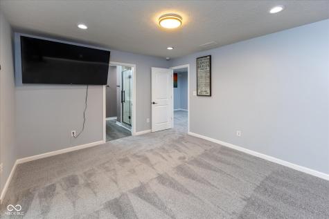 3041 S Kercheval Drive Indianapolis IN 46239