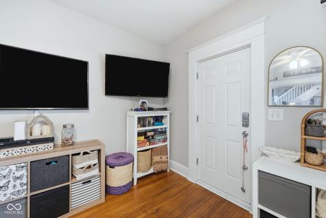 1102 N Hamilton Avenue Indianapolis IN 46201