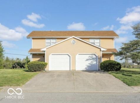616-618 Hillcrest Circle Seymour IN 47274