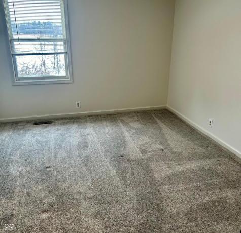 616-618 Hillcrest Circle Seymour IN 47274