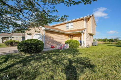 616-618 Hillcrest Circle Seymour IN 47274