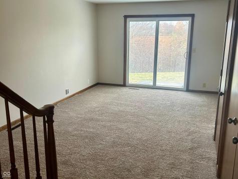 616-618 Hillcrest Circle Seymour IN 47274