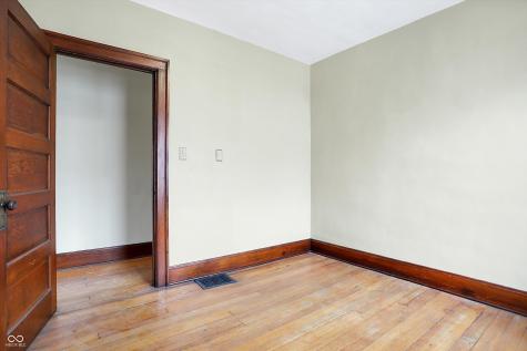 30 & 32 N Dequincy Street Indianapolis IN 46201