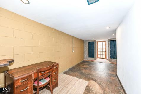 5917 Carrollton Avenue Indianapolis IN 46220