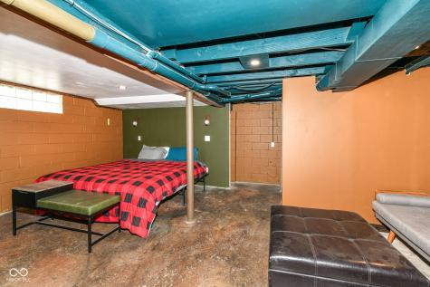 5917 Carrollton Avenue Indianapolis IN 46220